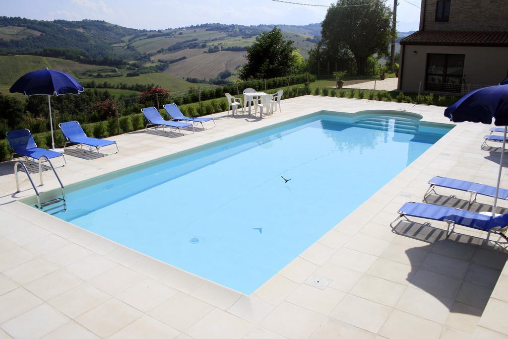 Hotel Agriturismo Fara Montegiorgio Zimmer foto