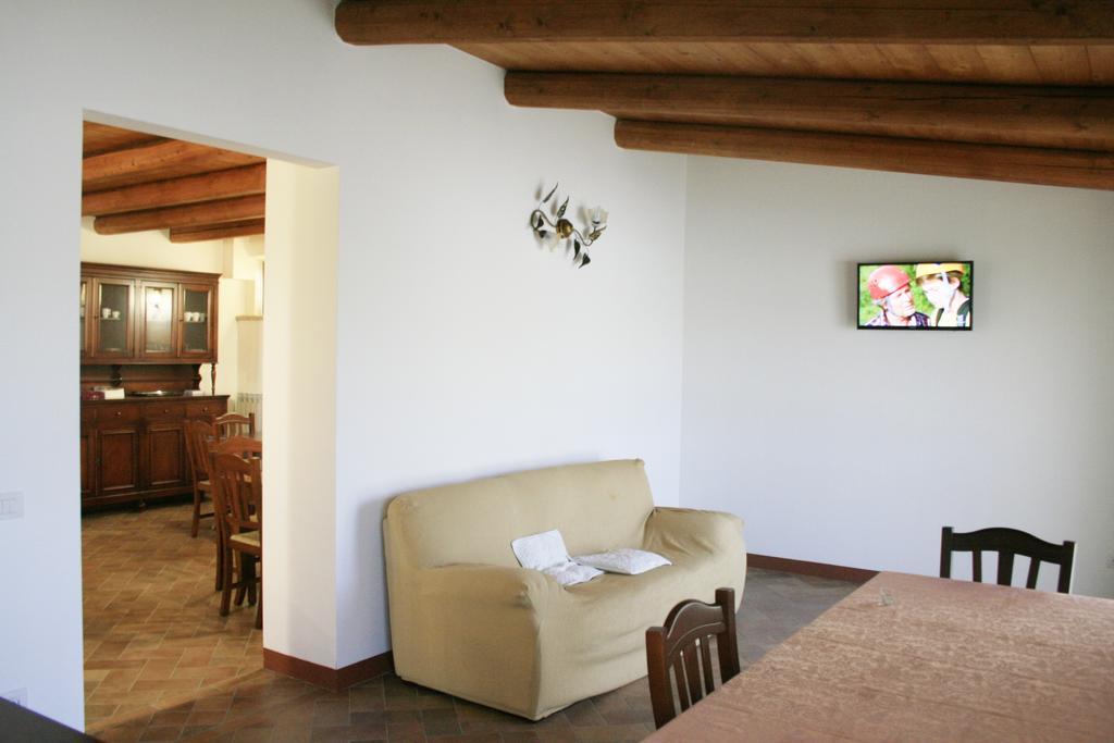 Hotel Agriturismo Fara Montegiorgio Exterior foto
